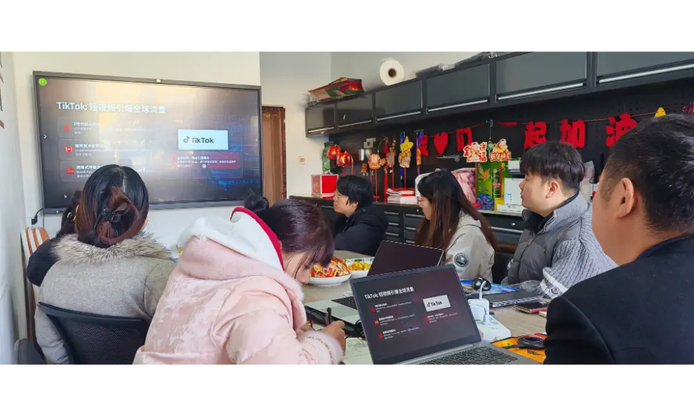 पॉवर टॉवर सोल्युशन्ससह चीनी नववर्षाचे स्वागत